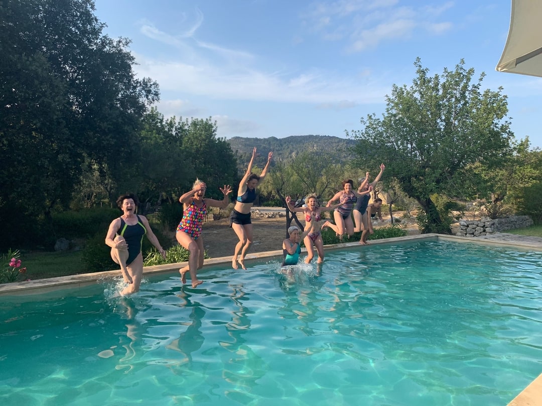 Aquafit Sportler im Tiefwasser